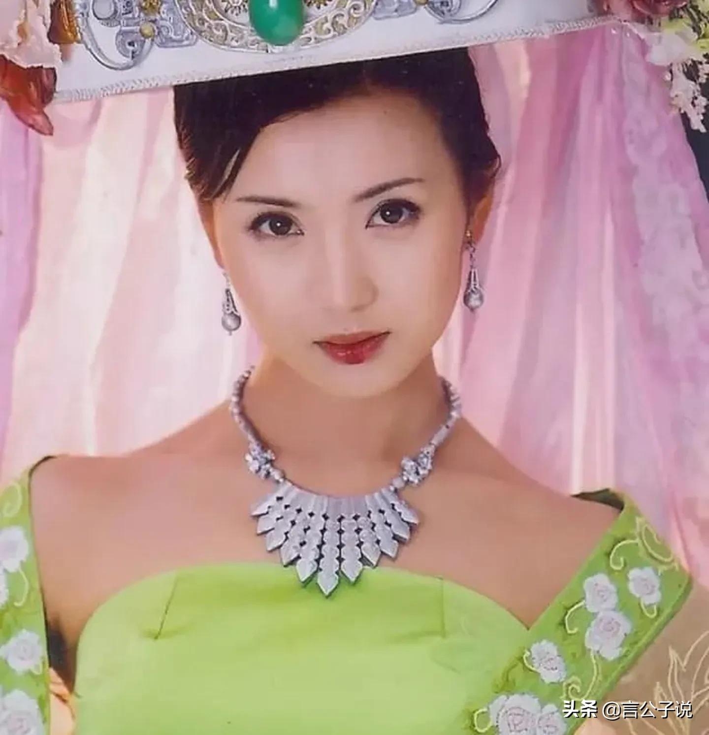 8位知名女星今昔对比,青岛十大美女明星