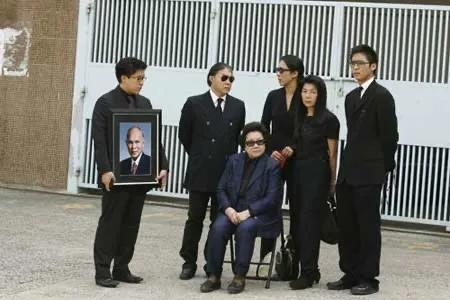 三房太太，13名子女，争夺几百亿家产，霍家宫斗比港剧精彩多了