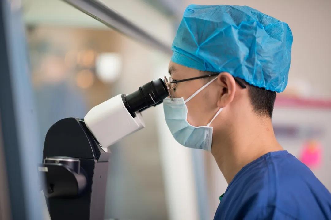 试管婴儿胚胎反复种植失败妇幼保健院调整移植策略终助孕成功