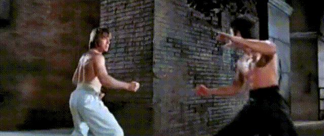 李连杰成龙真实打斗片段,经典武侠李连杰打斗片段