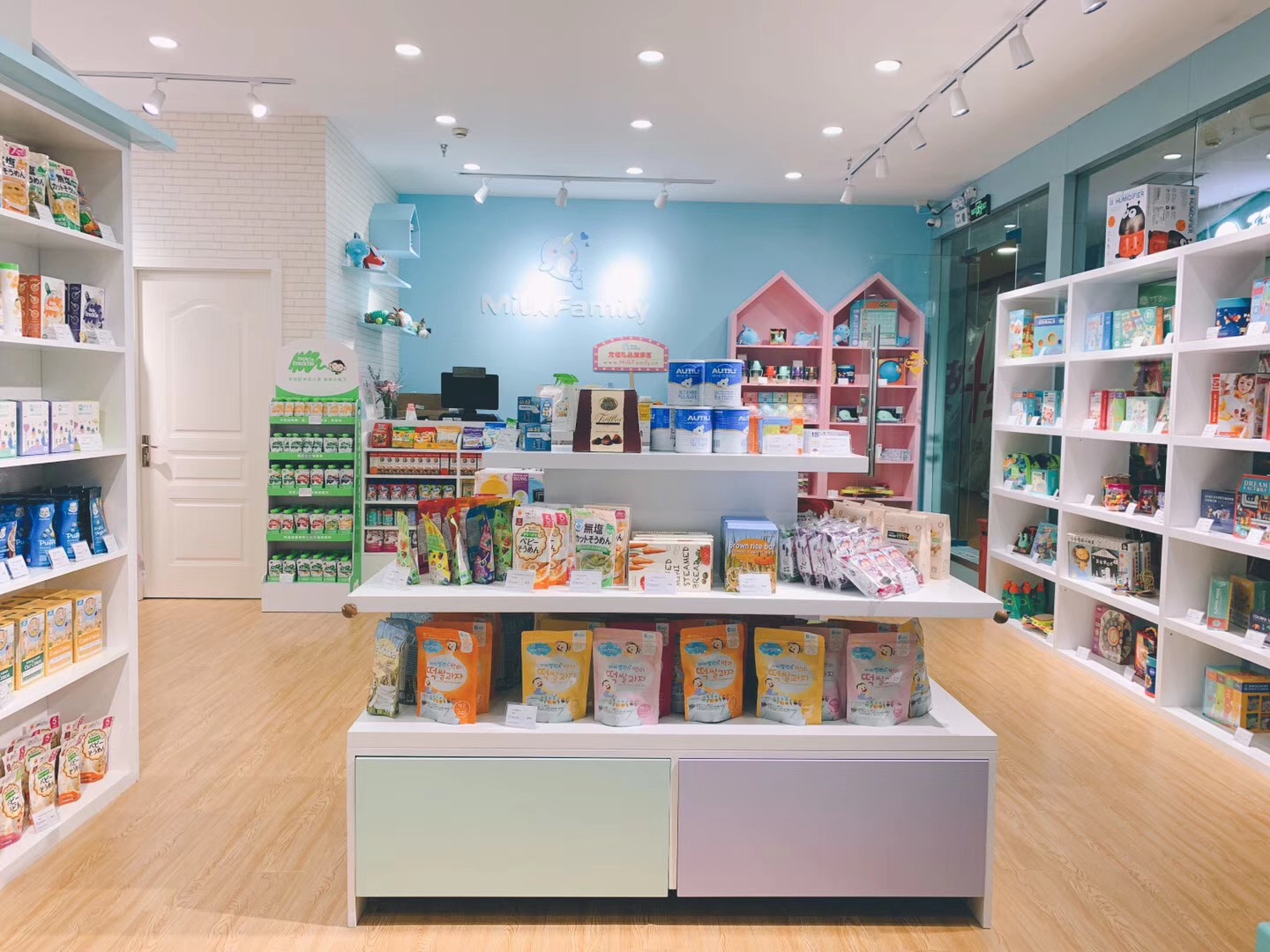 milkfamily母婴店,milkfamily进口母婴生活馆可靠不