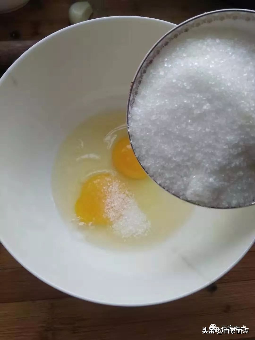 红曲米蛋糕卷,红曲米蛋糕跟普通蛋糕