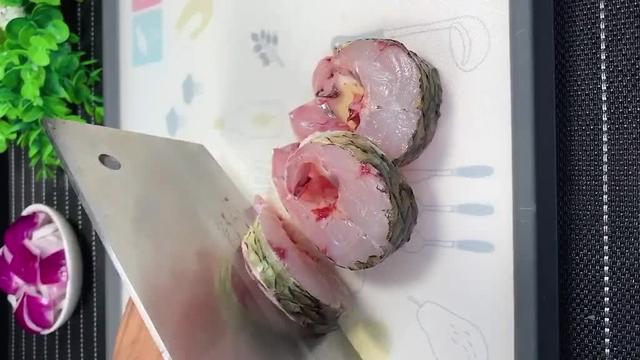 潮汕砂锅豆腐草鱼煲的正宗做法,砂锅草鱼的简单家常做法视频