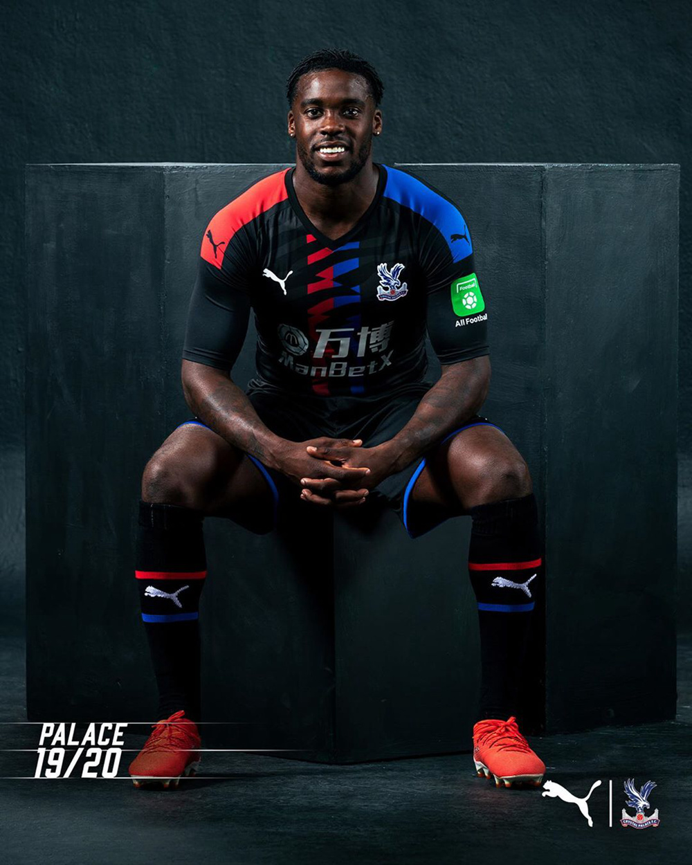 拜仁绿色球衣搭配,拜仁白金色客场球衣