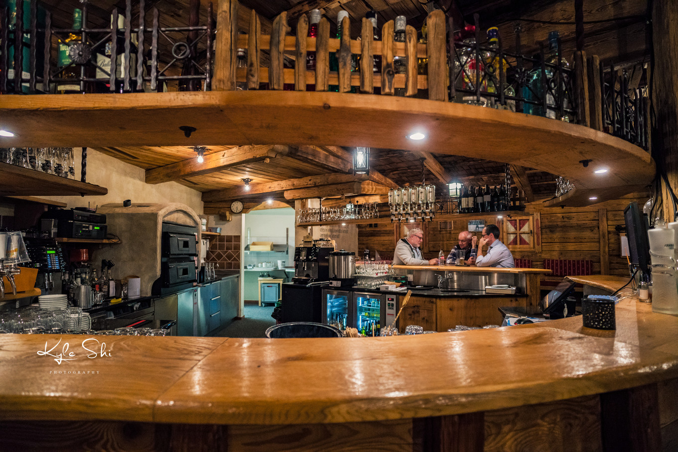 瑞士高山滑雪上演惊险与刺激,瑞士滑雪的真实感受