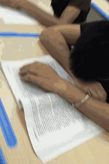 幽默gif：表哥误入传销之后，刚报完警，就收到消息