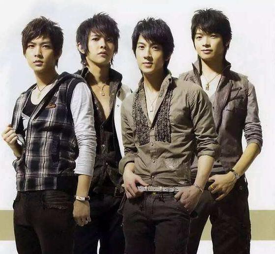 炎亚纶原来是飞轮海的吗,炎亚纶谈与飞轮海关系