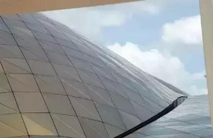 铝板幕墙变形是什么原因,幕墙铝板变形修复