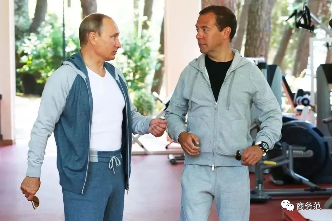 男士如何穿好针织衫,男人针织衫怎么穿更有高级感