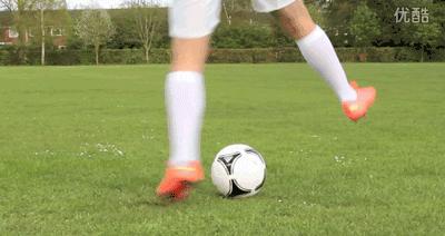 足球过人动作教学c罗,足球过人技巧教学c罗