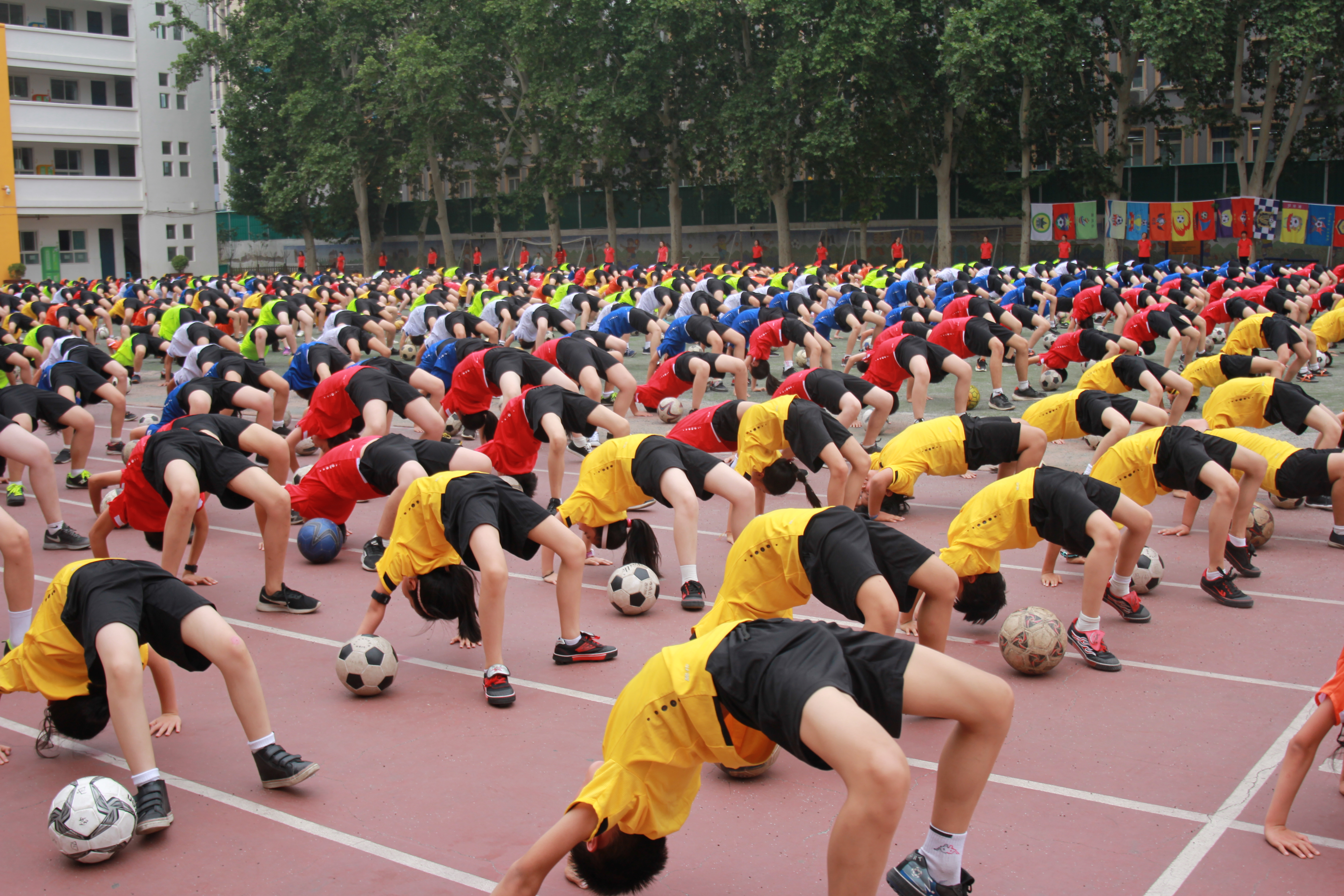 在双减政策下校园足球发展的意义,河南四有