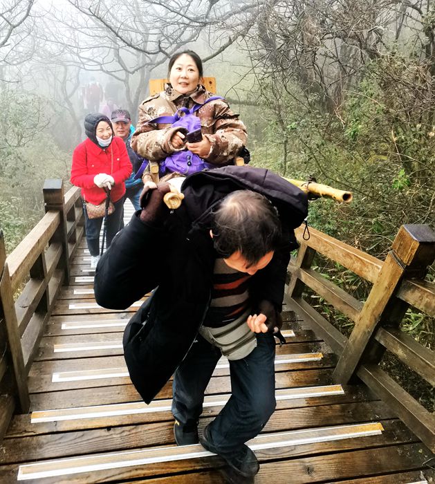 雨中的梵净山景色,烟雨梵净山