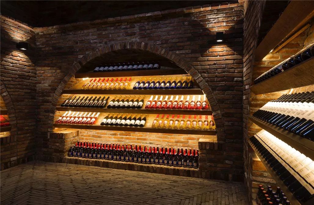 莫干山网红儿童旋转滑梯民宿,莫干山新晋森林亲子民宿无边泳池