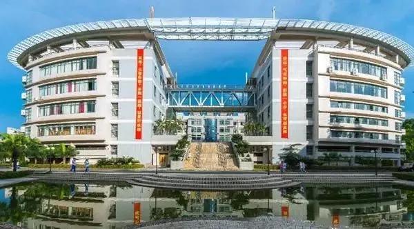 岳阳县一中和汨罗市一中哪个好,岳阳县一中和岳阳中学哪个好