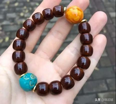 盘包浆后的核桃,霸王龙文玩手串形成包浆后怎么办
