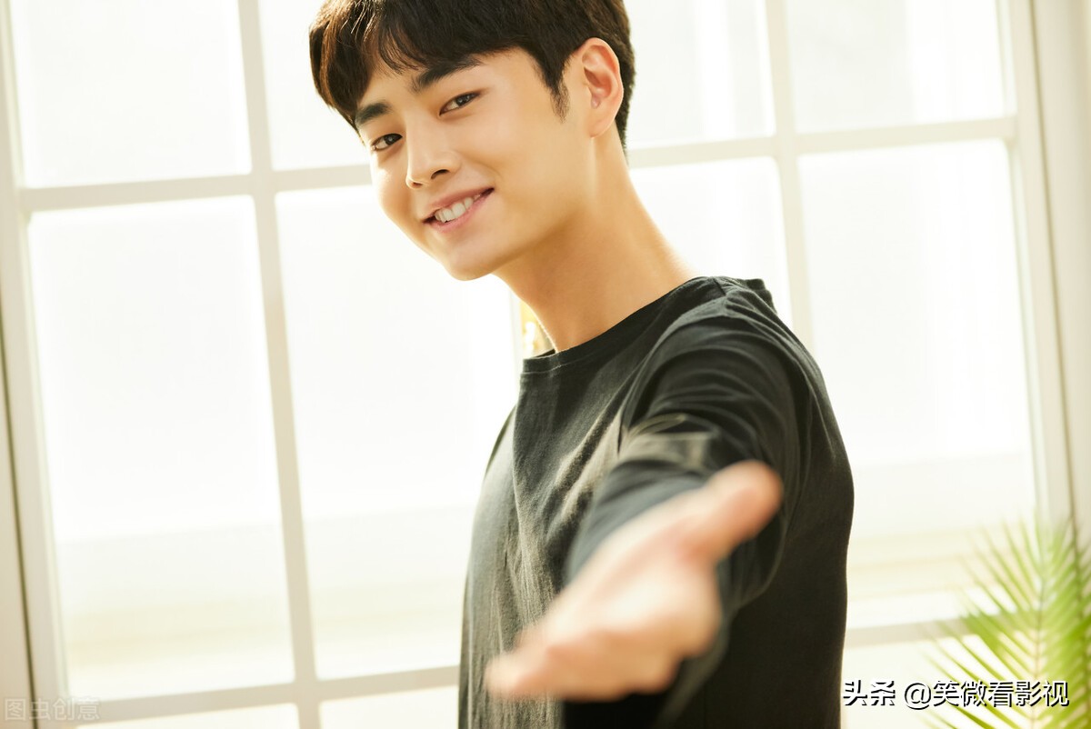 男士菱形脸适合什么发型,男士白头发适合什么发型