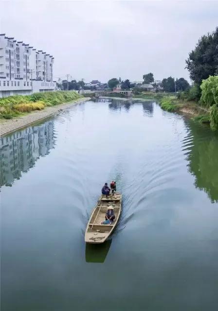 坐着高铁去阳朔,坐高铁去茶峒古镇