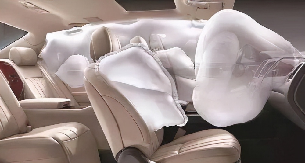 汽车安装真皮座椅会有什么后果,汽车加装真皮座椅的危害