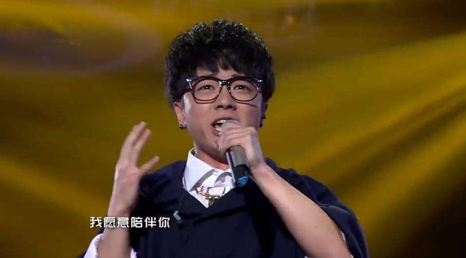 华晨宇整过容之前辟谣的样子,华晨宇整过容了吗