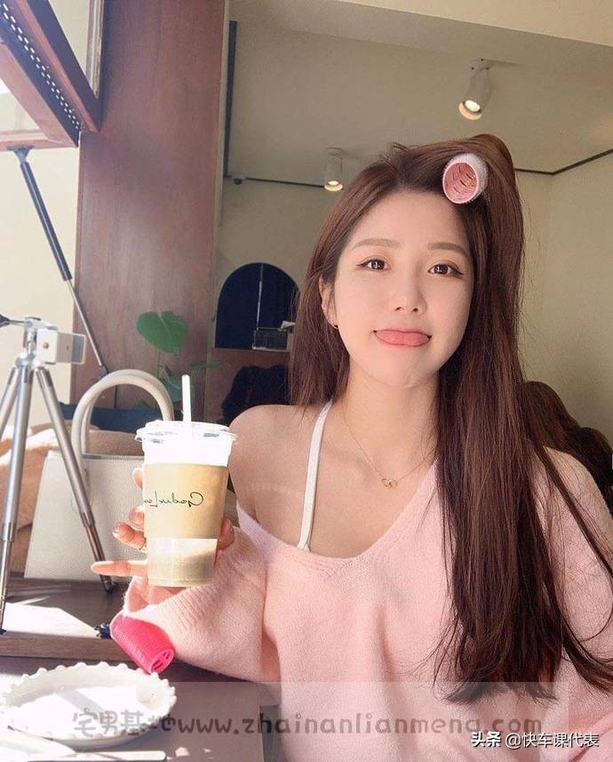 NanaUn美丽可人的韩国模特,好身材是锻炼出来的