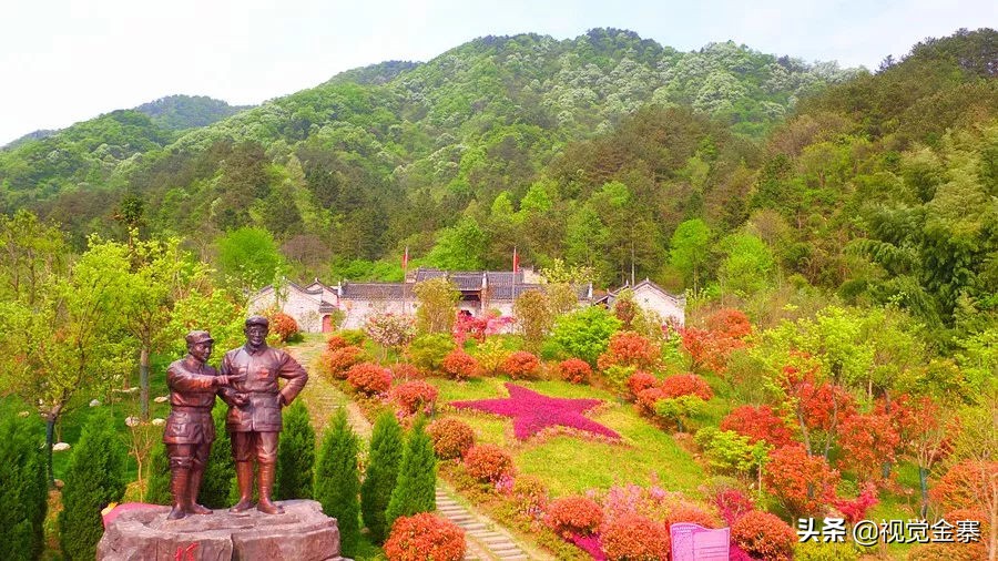 安徽天堂寨风景区秋色,天堂寨的秋色在几月份