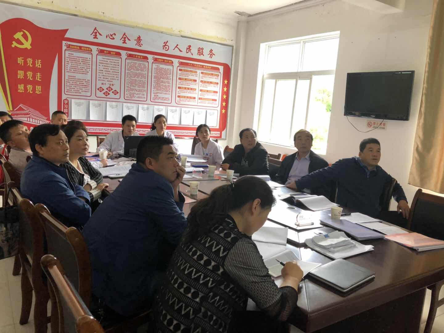 医院健康扶贫工作督导检查报道,卫生健康局扶贫工作汇报