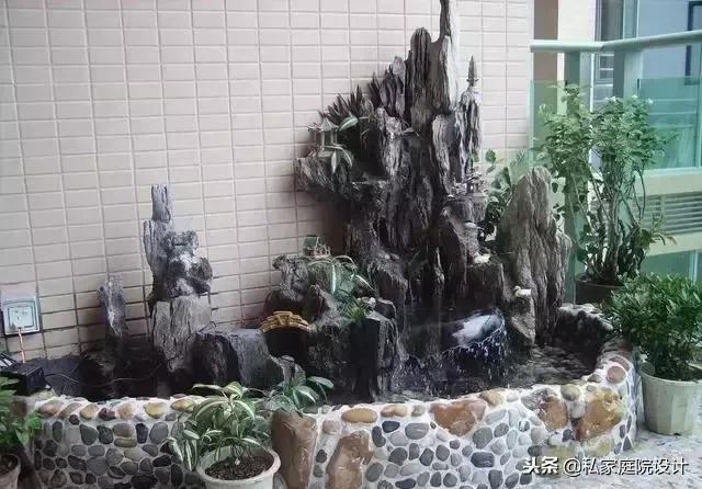 阳台角落鱼池假山流水景观制作,庭院假山鱼池景观设计效果图