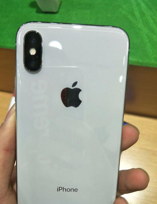 买新的苹果8plus还是二手iphonex,二手iphonex和全新iphone8plus