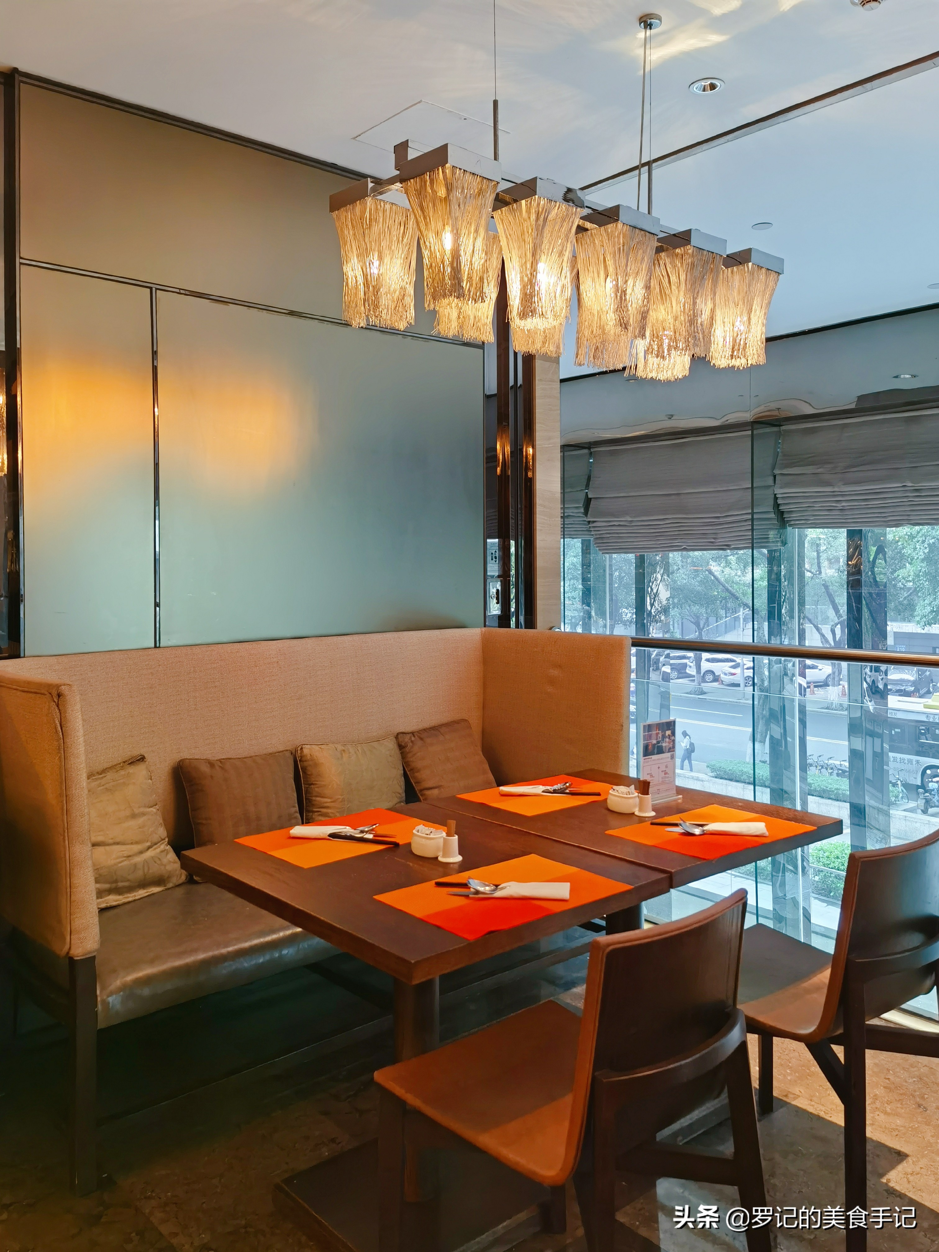 广州白云机场希尔顿自助餐,广州希尔顿酒店自助餐多少钱一人