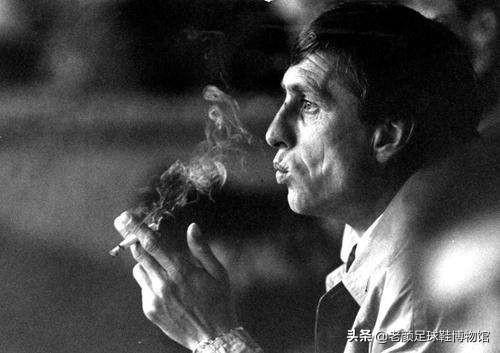 20世纪最伟大的足球教练荷兰,一代宗师功夫最强