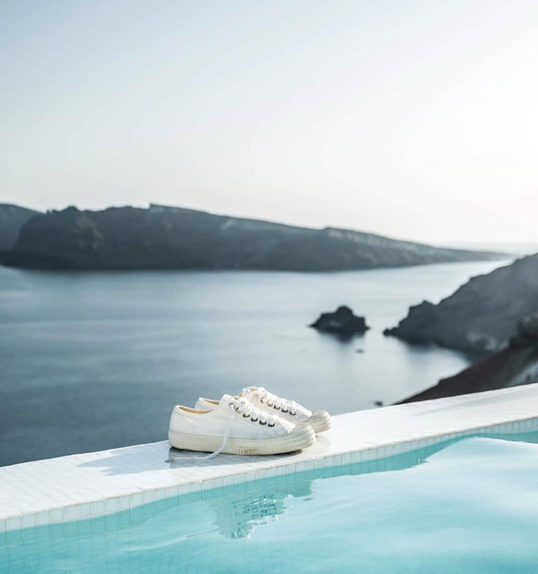 今年流行的帆布鞋长什么样子,今年流行的帆布鞋花纹