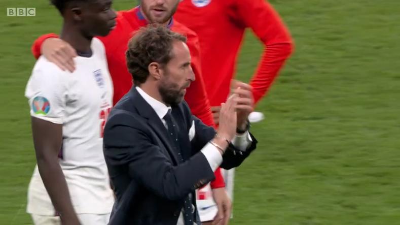 鑻辨牸鍏拌緭鎺夋娲叉澂鍚庣殑鐞冭糠鍙嶅簲,鑻辨牸鍏拌緭鎺夋娲叉澂鑻忔牸鍏扮殑鍙嶅簲