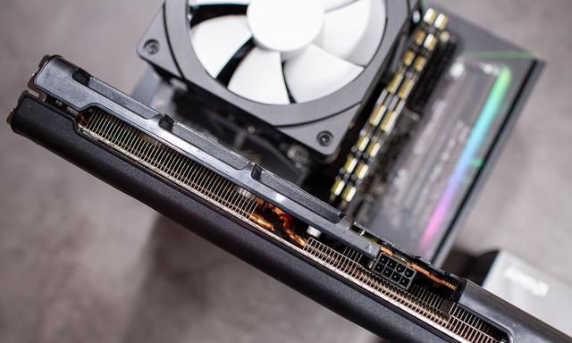 AMDYES！3500X+5600XT的ITX小钢炮你们满意吗？