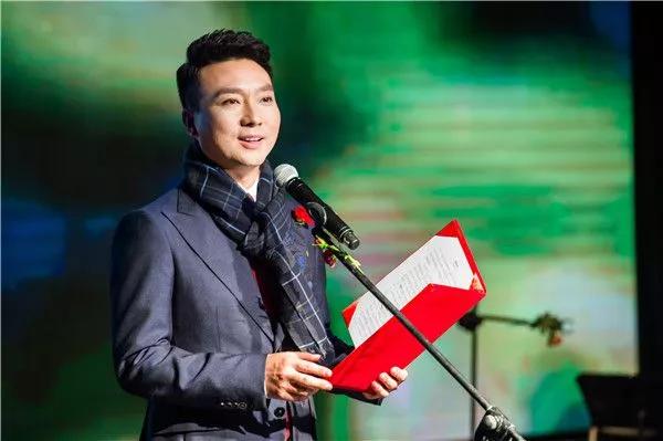 主播康辉抖音事件,康辉又回央视新闻联播了吗