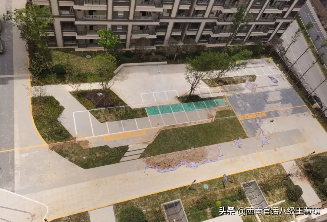 璐甸槼姣掕垖宸濆摜璇存埧,璐甸槼妤煎競姣掕垖