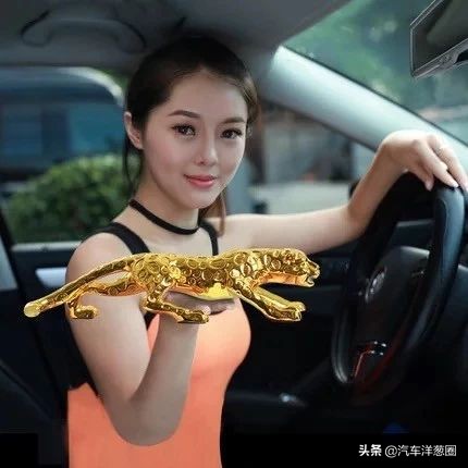 情人节开大奔接女朋友，拉开车门她却说要分手？！