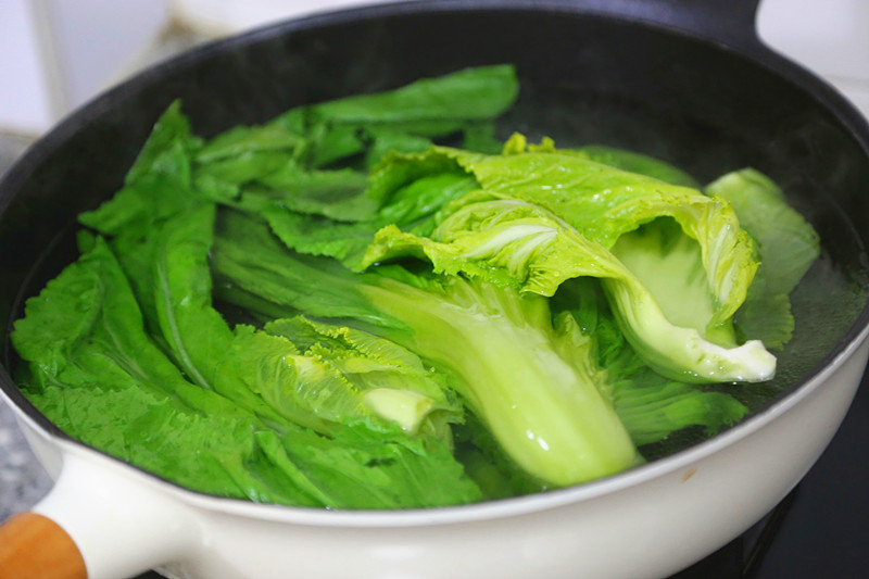 玻璃瓶腌酸菜的妙招,在楼房里腌酸菜的小妙招