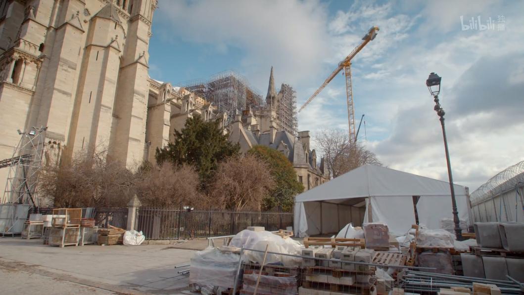 被大火烧毁的法国建筑,法国地标建筑着火