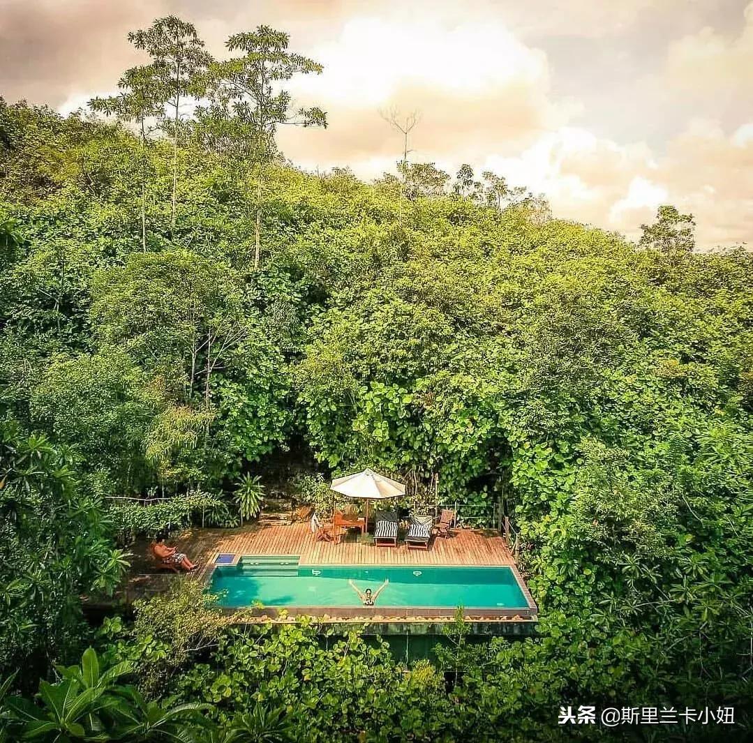 一次只接待一个顾客,一次只接待一个人的酒店