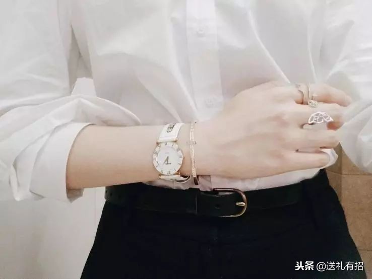 那些不够完美的普通女孩，是如何漂亮反击的？