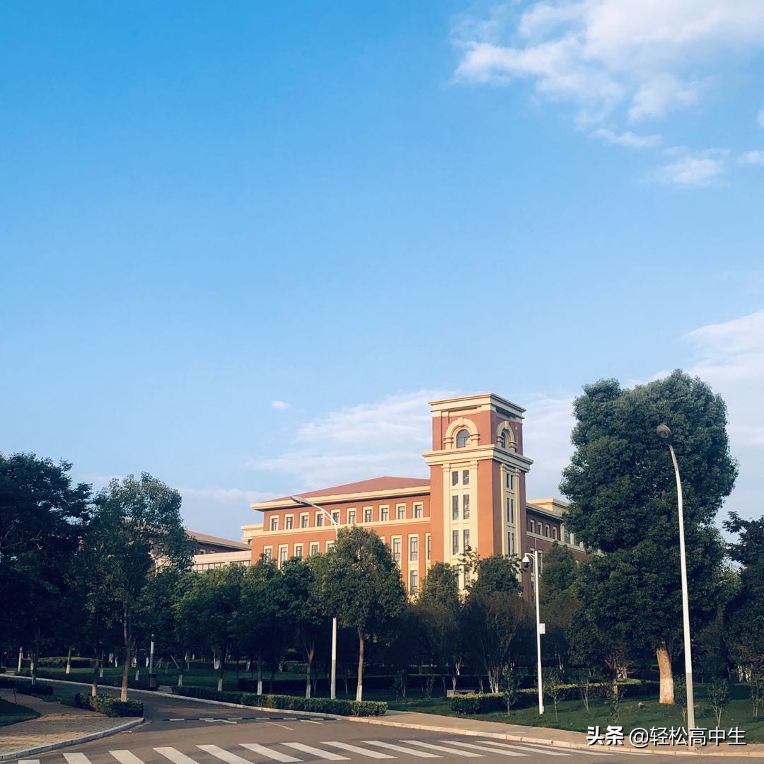 云南大学拆分出来的学校,云南大学是什么级别的学校