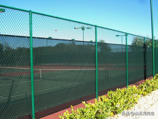 篮球场护栏隔离网怎么安装的,篮球场专用护栏网高度