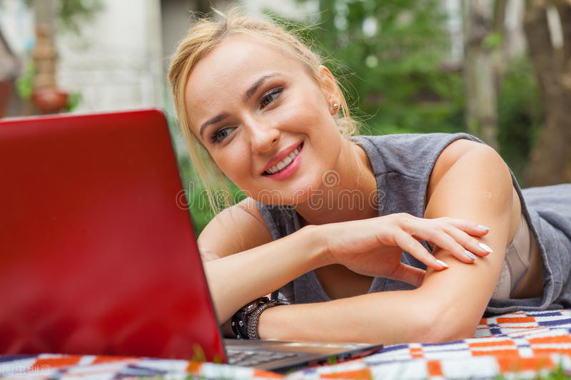 记不住东西如何提升表达能力,不爱说话的人如何提高表达能力