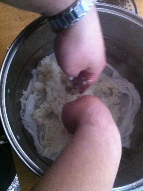 梅州客家娘酒煮鸡的做法,正宗广东梅州客家娘酒现做现卖