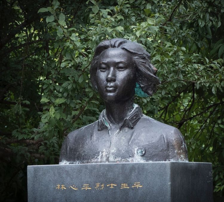 她被36种酷刑折磨，丢进硫酸池尸骨无存！日军：没得到任何秘密