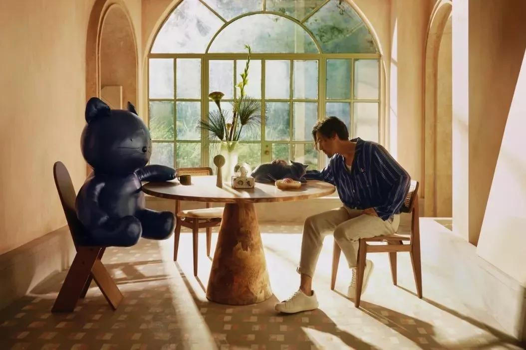 prada跟nike联名海报,pradanike合作款