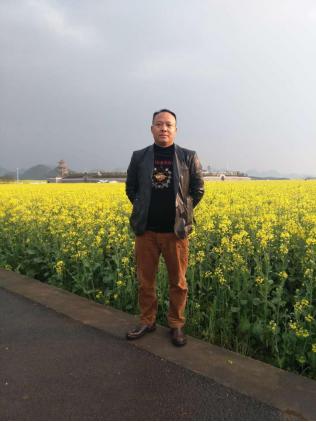 云南老板用一亩田豆牛代卖,帮800户农民将农产品卖到全国