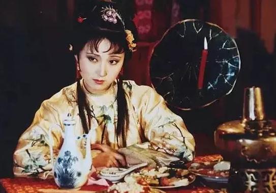 珠围翠绕意思,珠围翠绕大观园