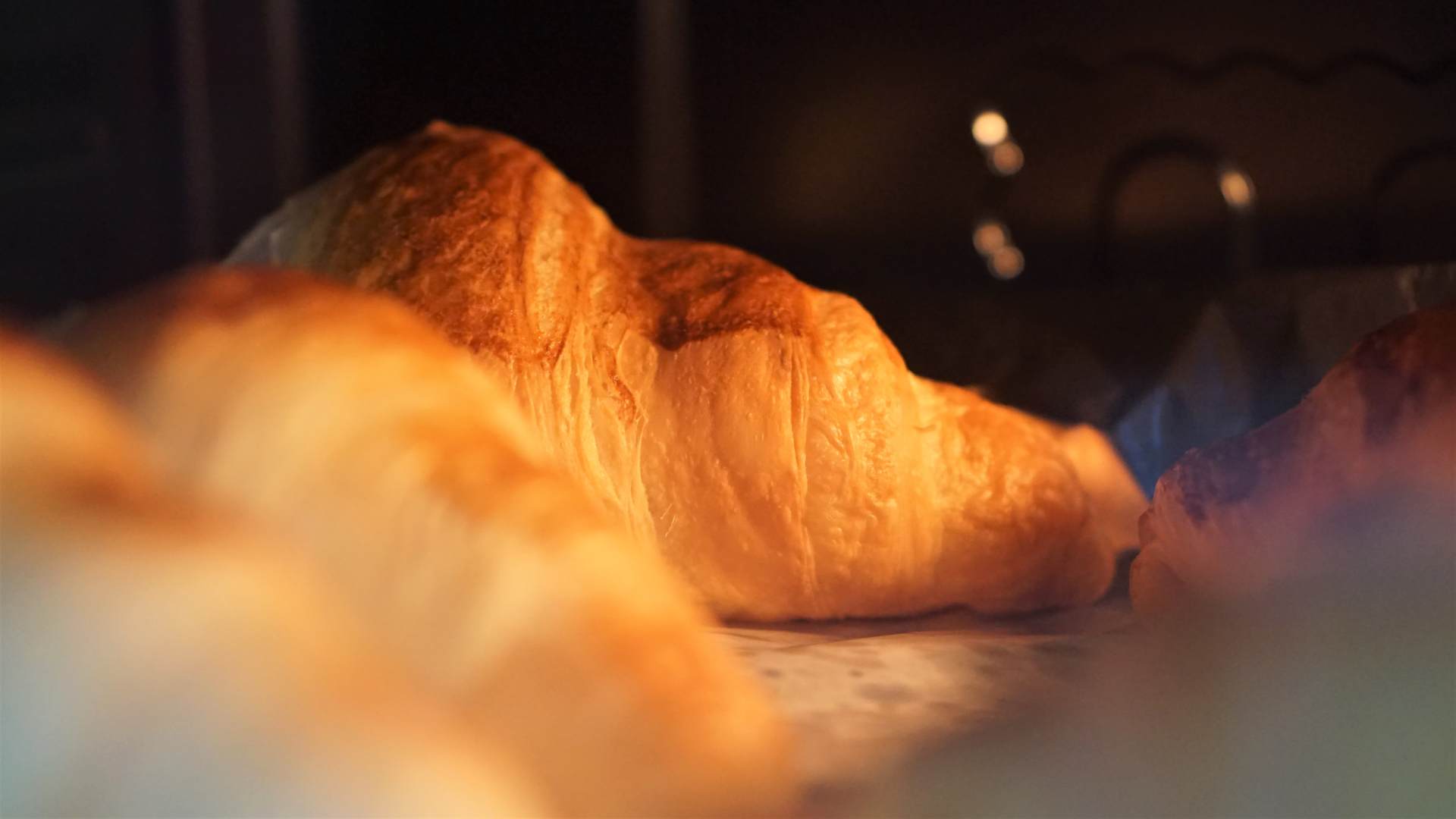 烘焙烤箱该如何选择,烘焙小白要准备哪些食材