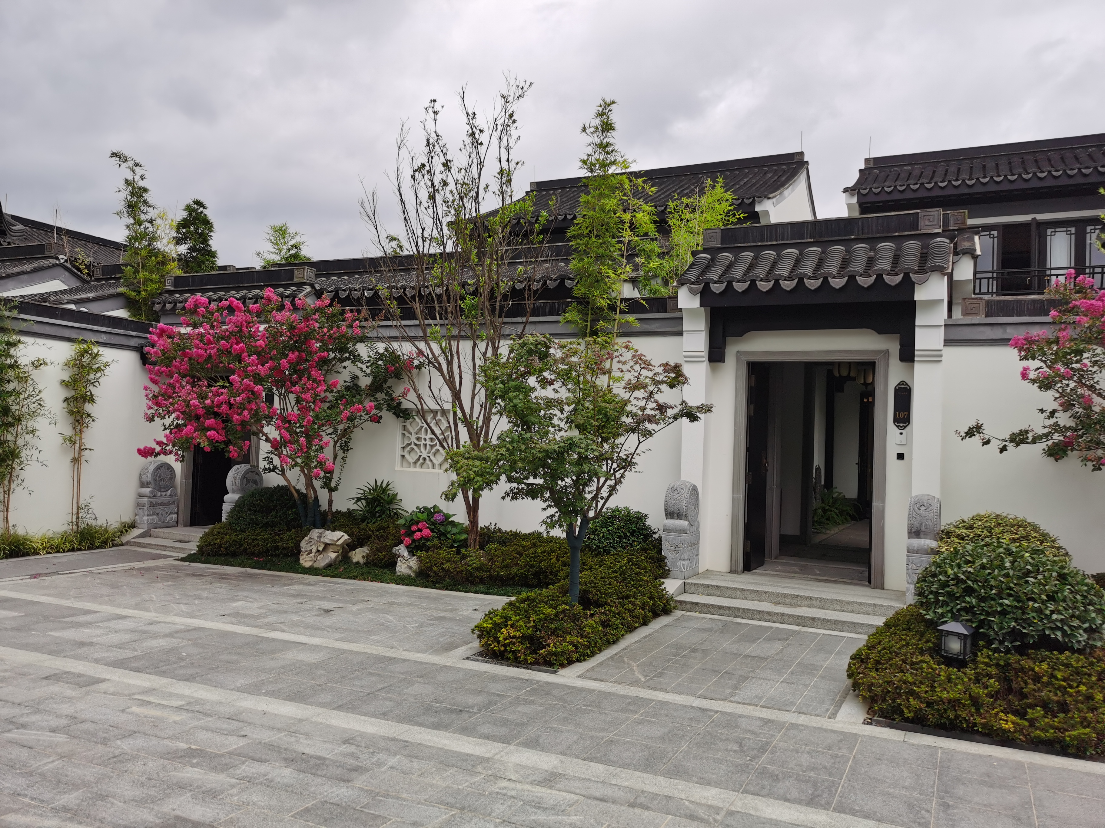 一句话评论各楼盘,贵阳双龙区别墅区